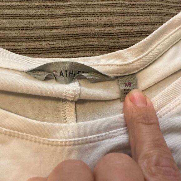 Athleta white tank along side slit xs - Picture 5 of 9